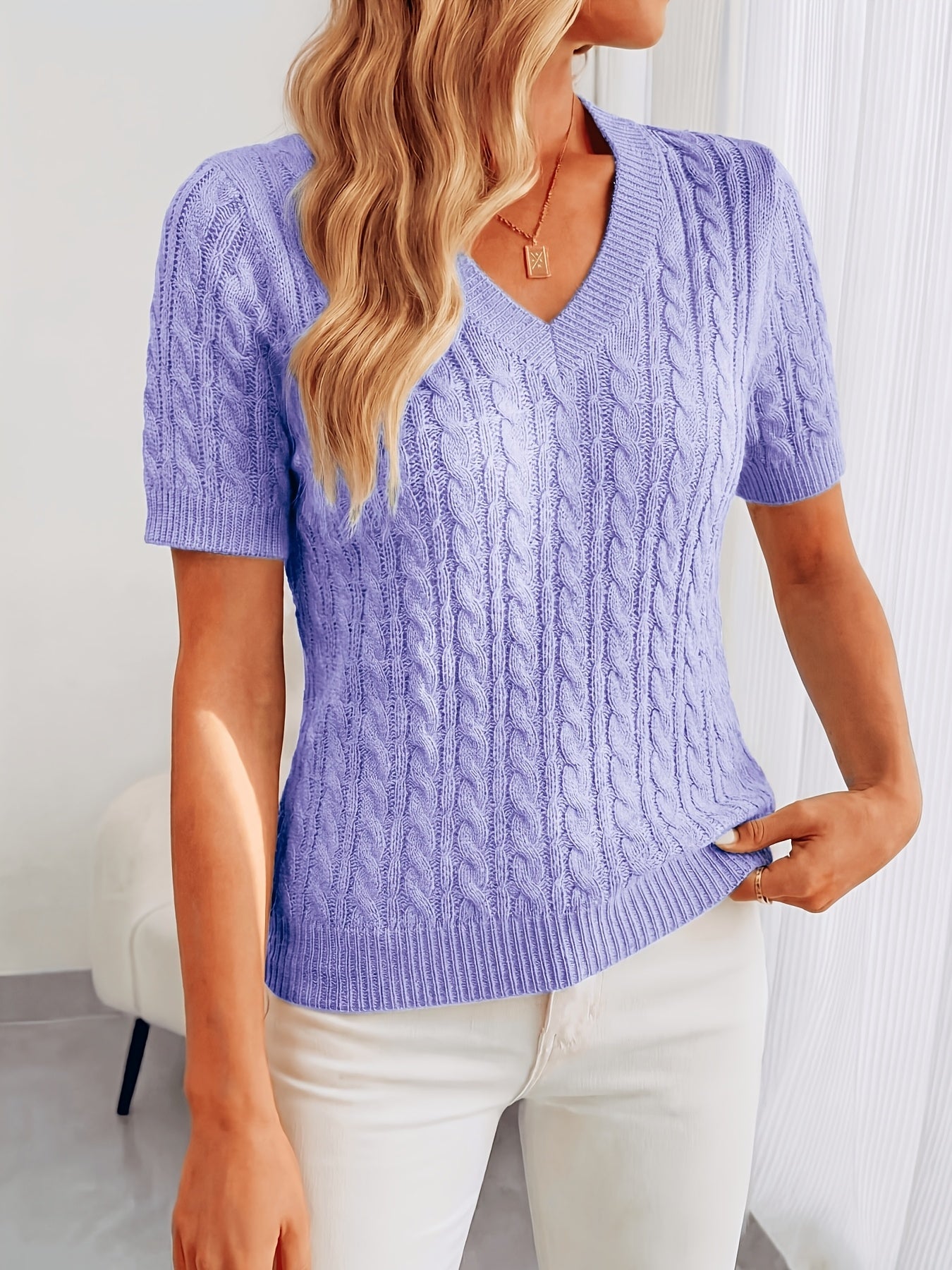 ELSIE – RIBBED V-NECK KNIT TOP