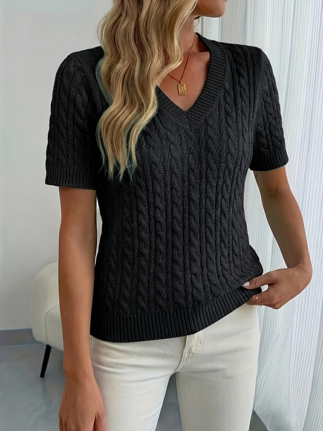 ELSIE – RIBBED V-NECK KNIT TOP