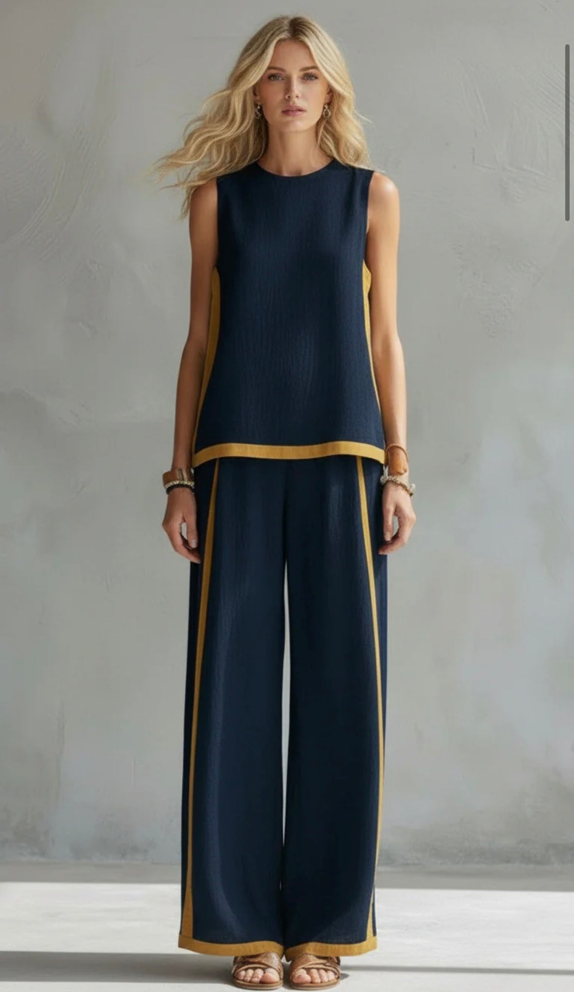 LEILA – EFFORTLESS CHIC TWO-PIECE SET