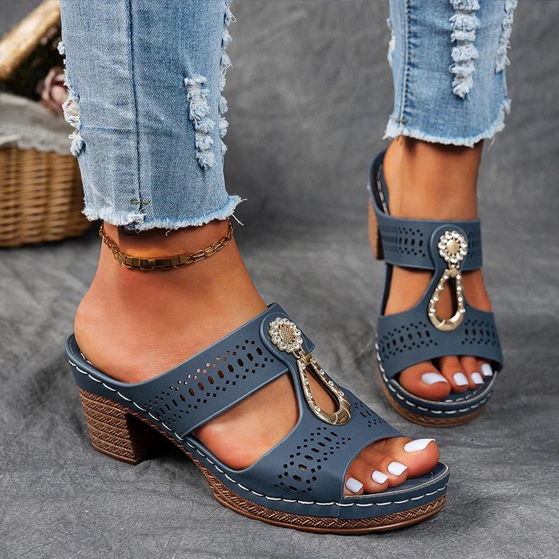 DELACROIX - COMFORTABLE ORTHOPAEDIC HEELED SANDALS
