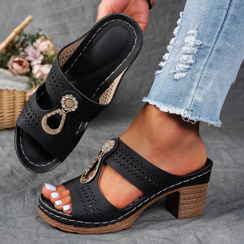 DELACROIX - COMFORTABLE ORTHOPAEDIC HEELED SANDALS