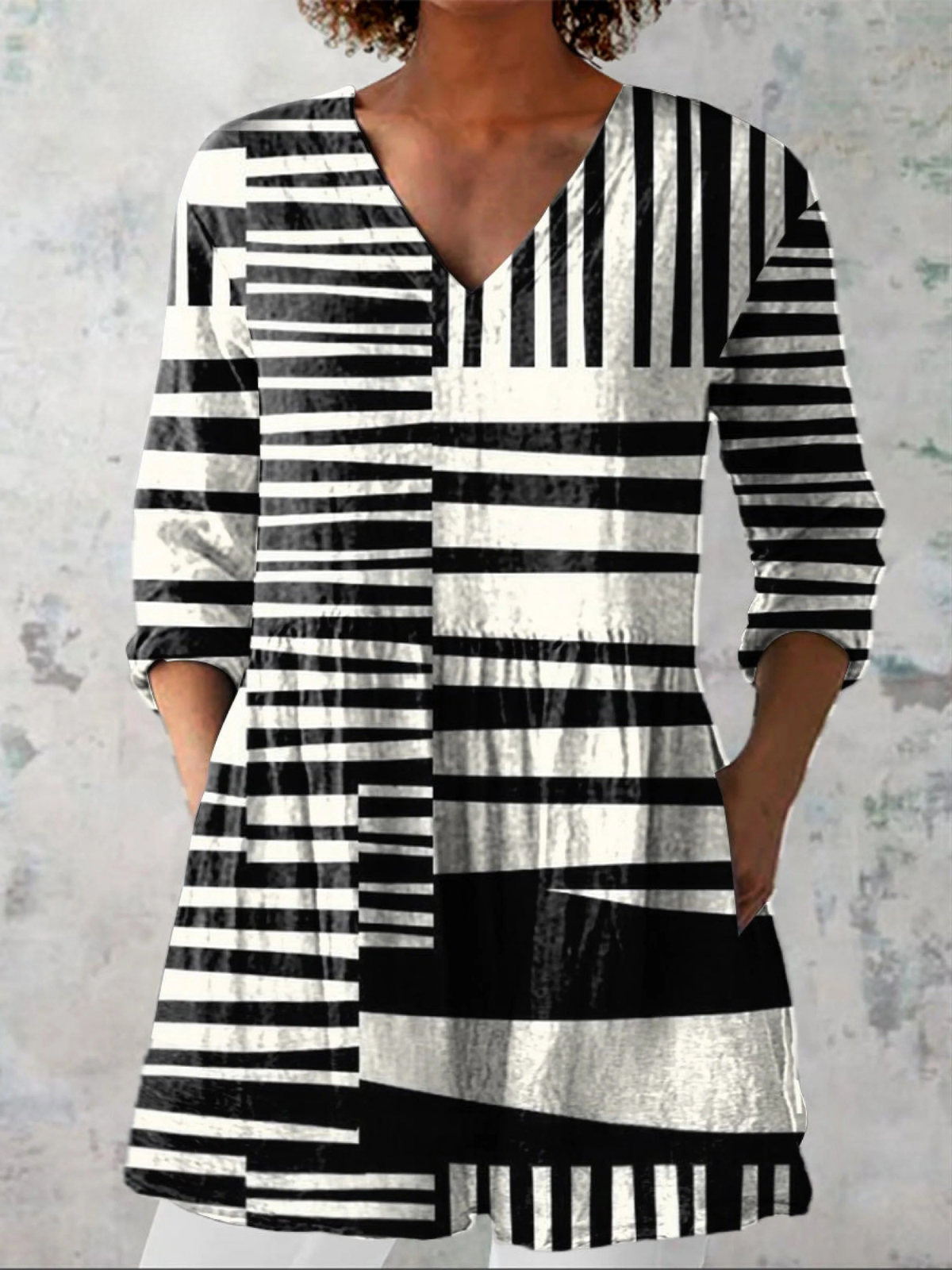 NERINA - LONG BLOUSE WITH V-NECK