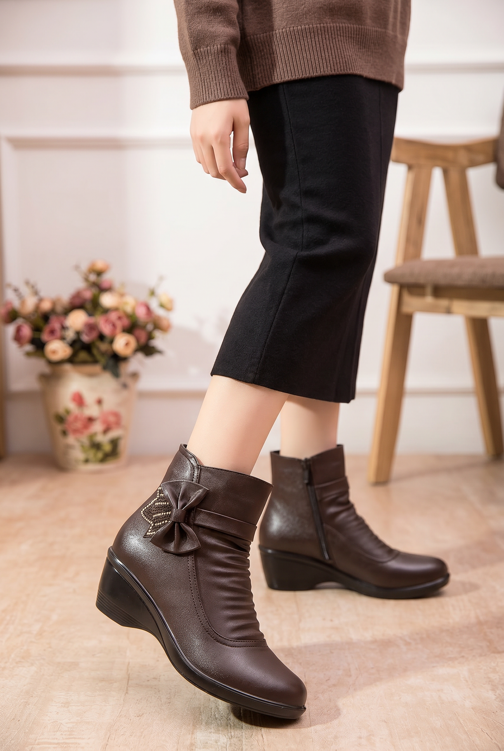 SERENELLA | SIDE ZIP PLATFORM BOOTS FOR WOMEN