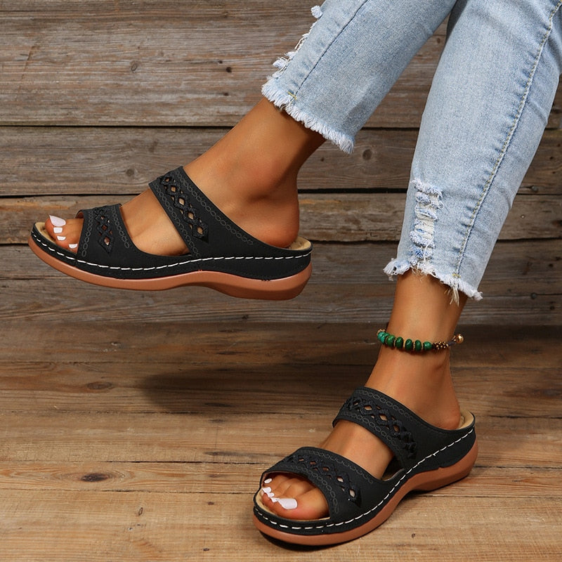 Monna – Padded Orthopedic Sandals