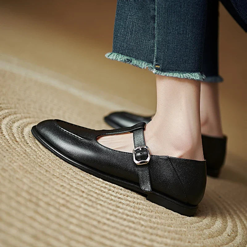 LAURA - LOW HEEL CLASSIC PUMPS