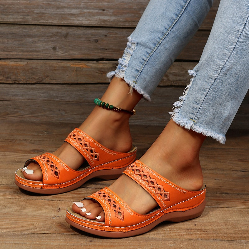 Monna – Padded Orthopedic Sandals