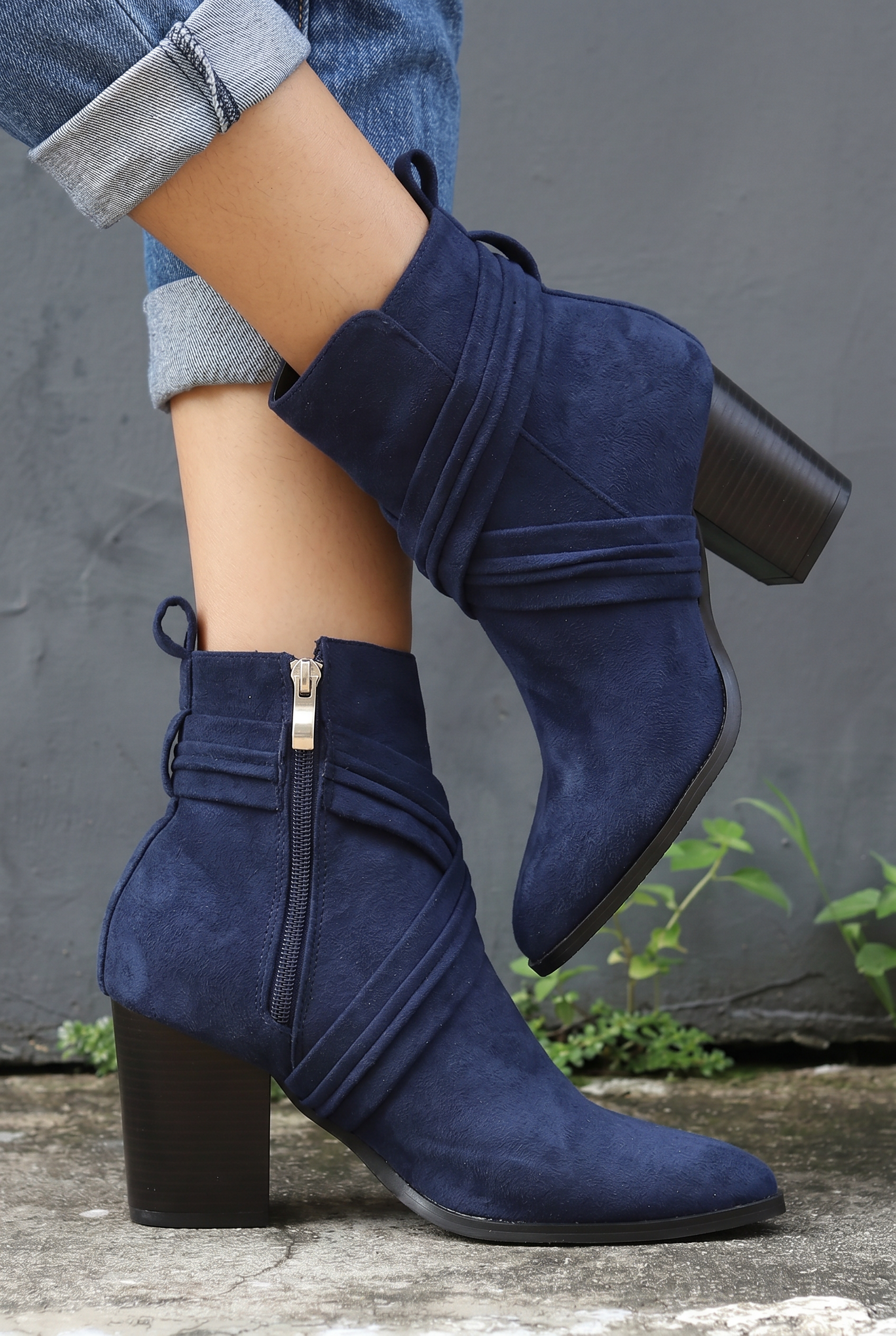 CALANTHA | SIDE ZIP CHUNKY BOOTS FOR WOMEN