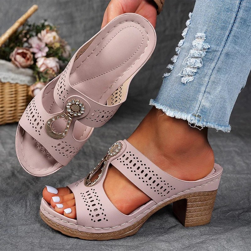 DELACROIX - COMFORTABLE ORTHOPAEDIC HEELED SANDALS